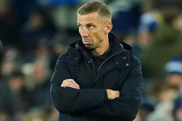 Versus / Luego de una nueva derrota, Wolverhampton de Enso González despide a su DT