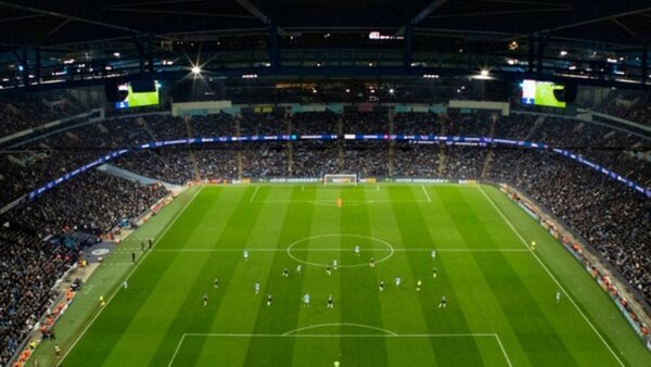 La afición del City se vuelca con Guardiola