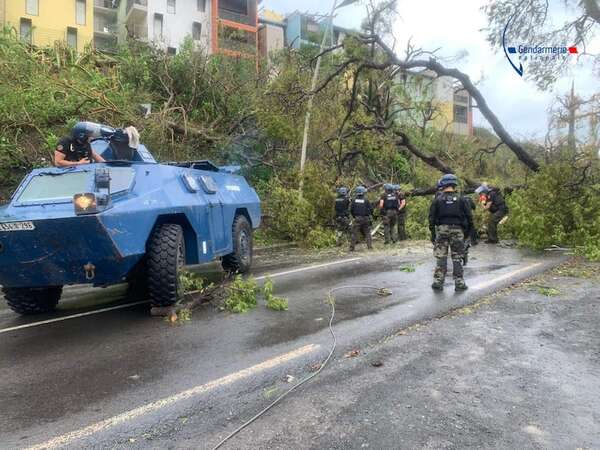 Francia teme una de sus mayores catástrofes del siglo por ciclón en islas Mayotte - Mundo - ABC Color
