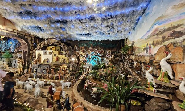El incónico pesebre de la familia Sánchez fue habilitado en Itauguá