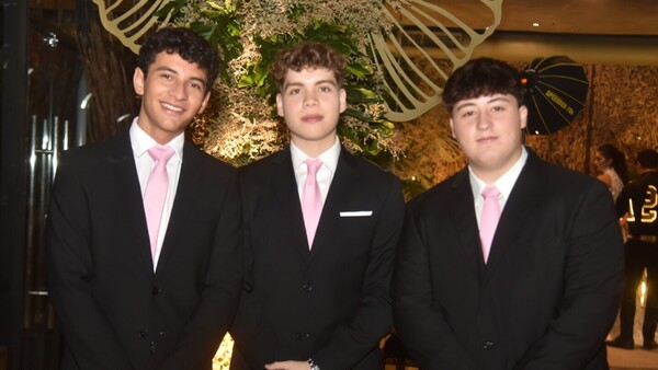 Emotiva fiesta de alumnos del St. Anne’s School