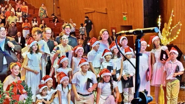 Melodías navideñas que alegran y encantan a chicos y grandes