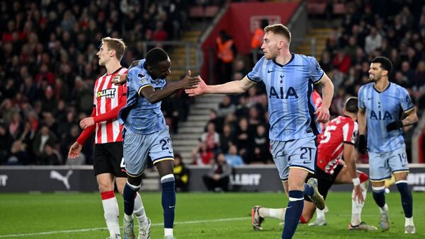 El Tottenham abusa del colero