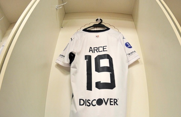 Los clubes que pelean por Alex Arce