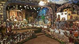 Pesebre gigante de la familia Sánchez de Itauguá vuelve encender sus luces - Nacionales - ABC Color