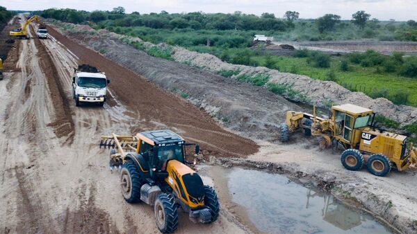 Avanza la pavimentación de la ruta PY12, clave para el desarrollo del Bajo Chaco