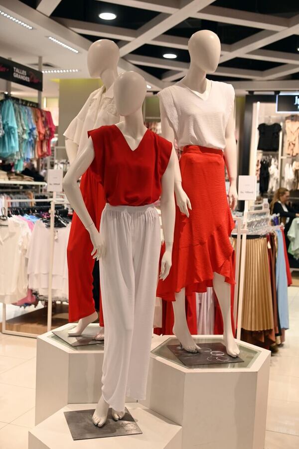 36 años transformando el retail en Paraguay - Aniversario Unicentro 2024 - ABC Color