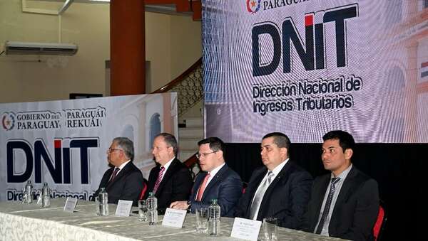 Dinamismo en la recaudación del IVA y su relación con la actividad económica - Economía - ABC Color