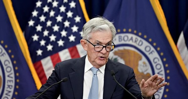Fed analiza nuevo recorte de tasa pese a reciente repunte de inflación