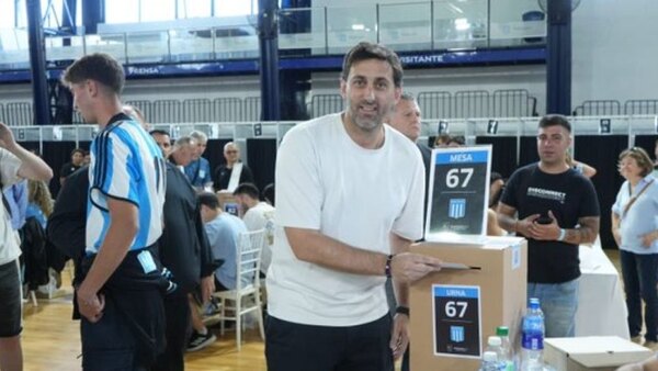 Versus / El exdelantero Diego Milito fue elegido presidente del Racing argentino