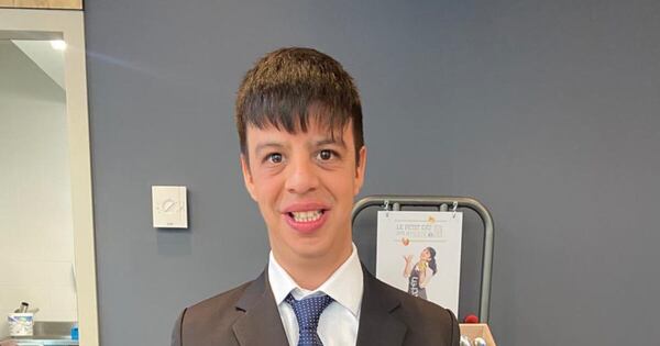 La Nación / Alejandro Silva, el primer trabajador social con síndrome de Williams en Paraguay
