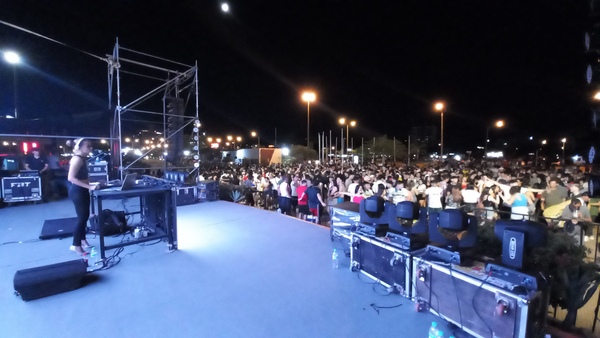 Emocionante y vibrante noche en la apertura oficial de temporada en Encarnación
