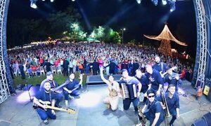 Multitudinario inicio del festival de la Villa Navideña de Itaipú en el Parque Lineal de Ciudad del Este – Diario TNPRESS