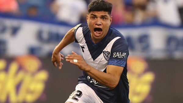 Claudio Aquino, la voz de la experiencia y la excelencia del Vélez campeón