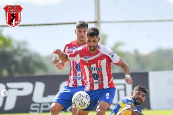 Versus / Primer arribo al plantel del Gallo Norteño