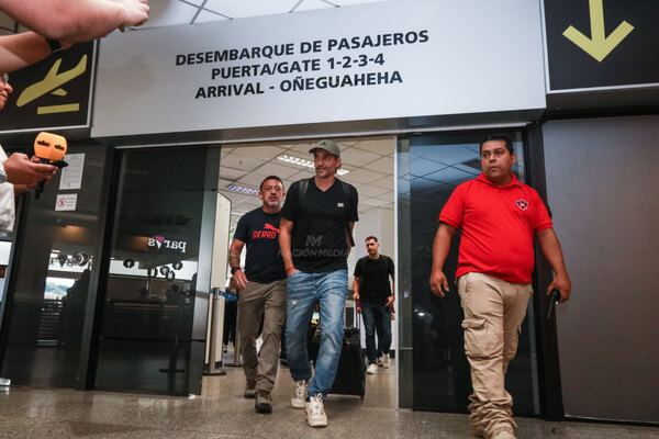 Versus / El nuevo director técnico de Cerro Porteño ya está en el país