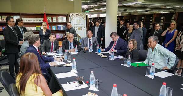 La Nación / Mesa directiva del Senado transmitirá sus reuniones para “más transparencia”
