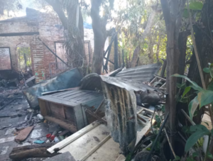 Incendio consumió dos viviendas en Fernando de la Mora