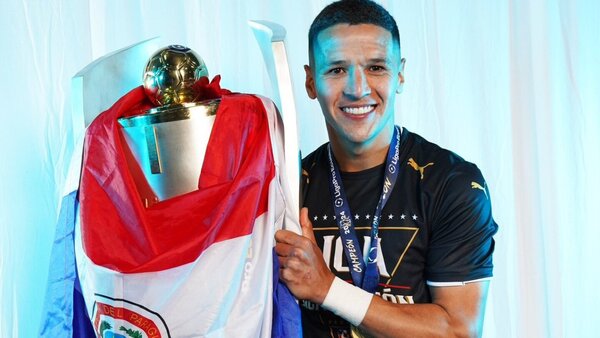 Inminente salida de Alex Arce