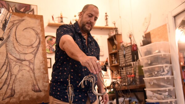 El trabajo artesanal detrás de una preciada estatuilla
