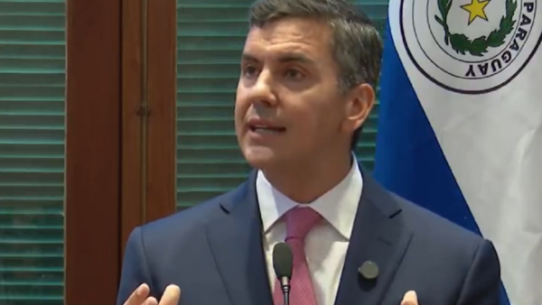 Santiago Peña asegura que seguirá cooperación con la DEA “más amplia y robusta”