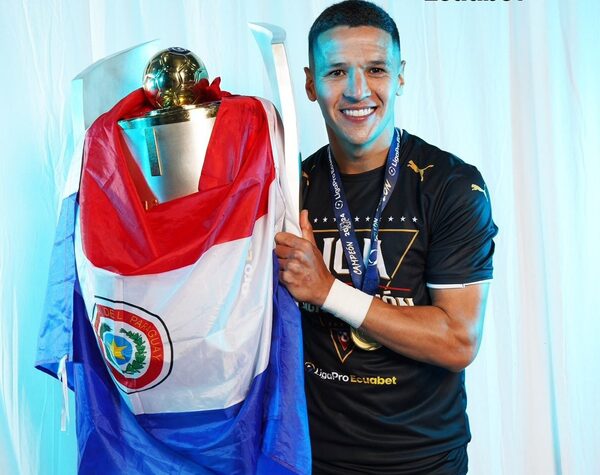 Alex Arce, el hombre del gol en el campeón ecuatoriano · Radio Monumental 1080 AM
