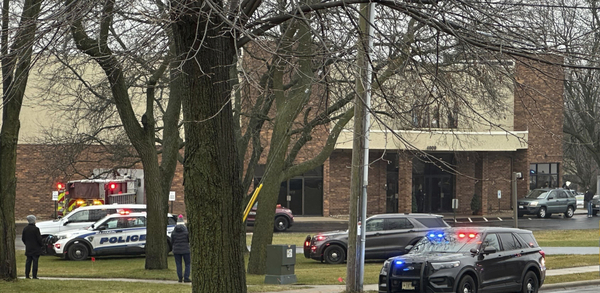 Tiroteo en escuela de Wisconsin dejó al menos tres muertos y siete heridos