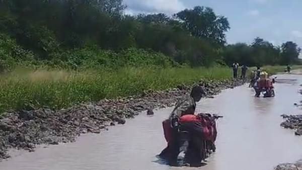 Bahía Negra: Negligencia convierte un camino en una trampa de lodo