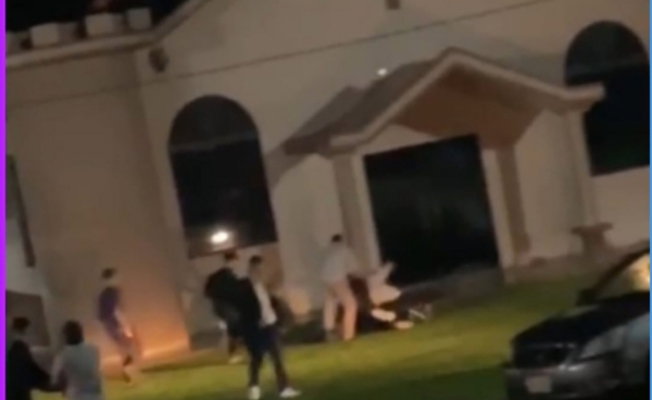 (VIDEO) Fiesta de colación en Corpus Christi opa atada pupe