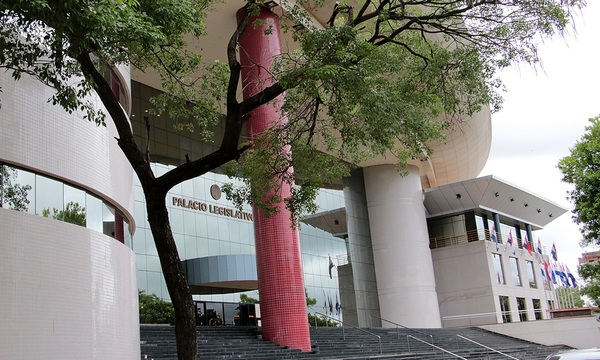Designan a senadores para integrar la Comisión Permanente durante el receso parlamentario - OviedoPress