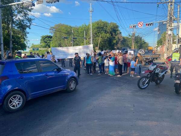Vecinos piden que sede del Indi se mude del Barrio Las Mercedes de Asunción - Nacionales - ABC Color