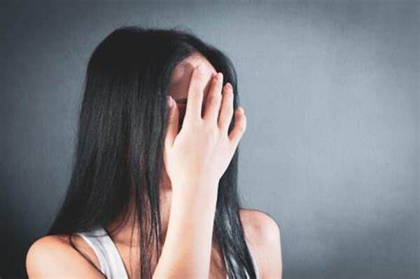 Atropelló portón de su ex y trató de matarla en Villeta