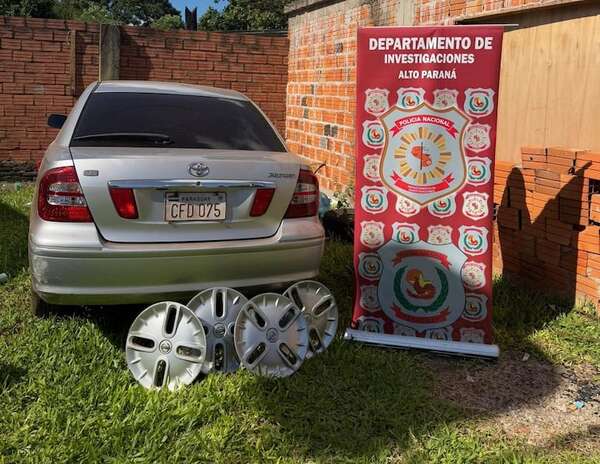 Asaltos en Alto Paraná: cae “Krosty”, el cabecilla de falsos policías e incautan evidencias - ABC en el Este - ABC Color