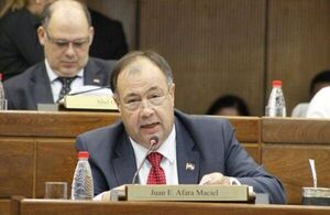 El senador Juan Afara presume su legado y es trozado en redes