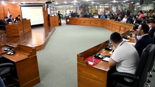 Ediles apuran la “rectificación” de documentos a dos días de subasta