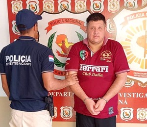 Detienen a “robacoches” e incautan un automóvil robado y varias evidencias - La Clave