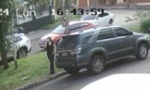 «Tortolera» roba dinero a una jueza
