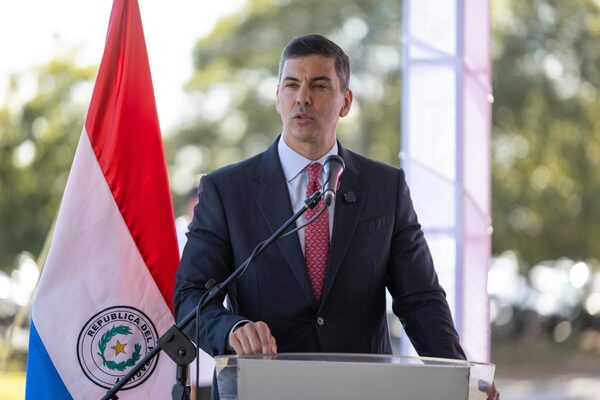 Gobierno del Paraguay invierte G. 14.172.600.000 en nuevos móviles para la ANDE • PARAGUAY TV