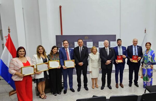 Presidente Benítez Riera asistió a clausura académica del Fuero de la NyA de la Escuela Judicial