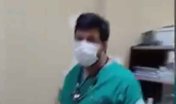 Indignación en Itakyry: pacientes esperaron horas mientras el médico dormía - SNT
