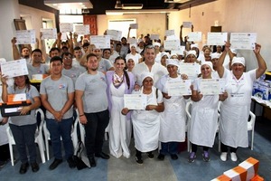 SINAFOCAL entregó certificados a 85 luqueños •