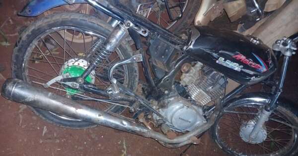 Diario HOY | Motociclista chocó contra vehículo estacionado y luego fue arrollado por otro auto