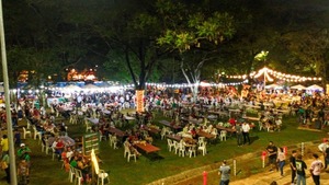 Emprendedores gastronómicos celebran ventas récord en la Villa Navideña de Itaipú - ADN Digital