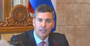 "Paraguay se mueve a un ritmo más acelerado que la región" y mejoró indicadores internos, asegura Peña - .::Agencia IP::.