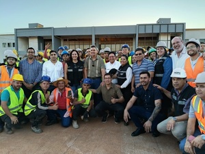 Autoridades verifican obras del nuevo puente sobre el río Monday - ADN Digital