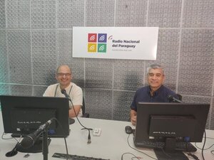 Director del Hospital Niños de Acosta Ñu visita Radio Nacional del Paraguay • RADIO NACIONAL