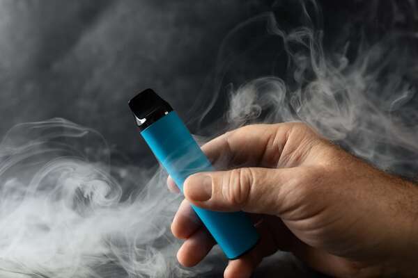 Senado tratará regulación del vape, voto en el exterior, platal para Salud y aumentazos - Política - ABC Color