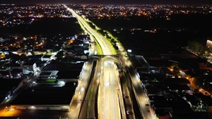 ANDE renueva la infraestructura de iluminación en el Este del país - ADN Digital