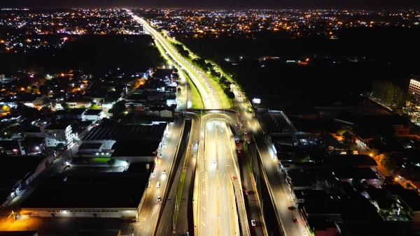 ANDE renueva la infraestructura de iluminación en el Este del país - ADN Digital