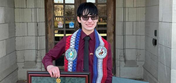 Becario de Becal es el mejor egresado en una prestigiosa universidad de Canadá • PARAGUAY TV
